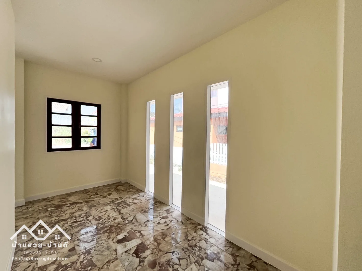 R202603001 บ้านเดี่ยวรีโนเวท ใกล้ทะเลเพียง 5 นาที - 11