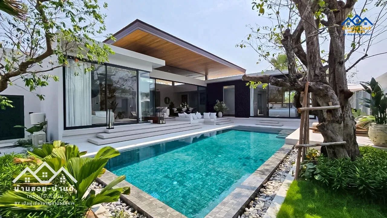 N202602009 Luxury Poolvilla modern loft style, mountain view